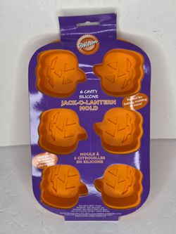 Wilton Halloween Silicone Jack-O-Lantern 6 Cavity Pumpkin Baking Mold Orange