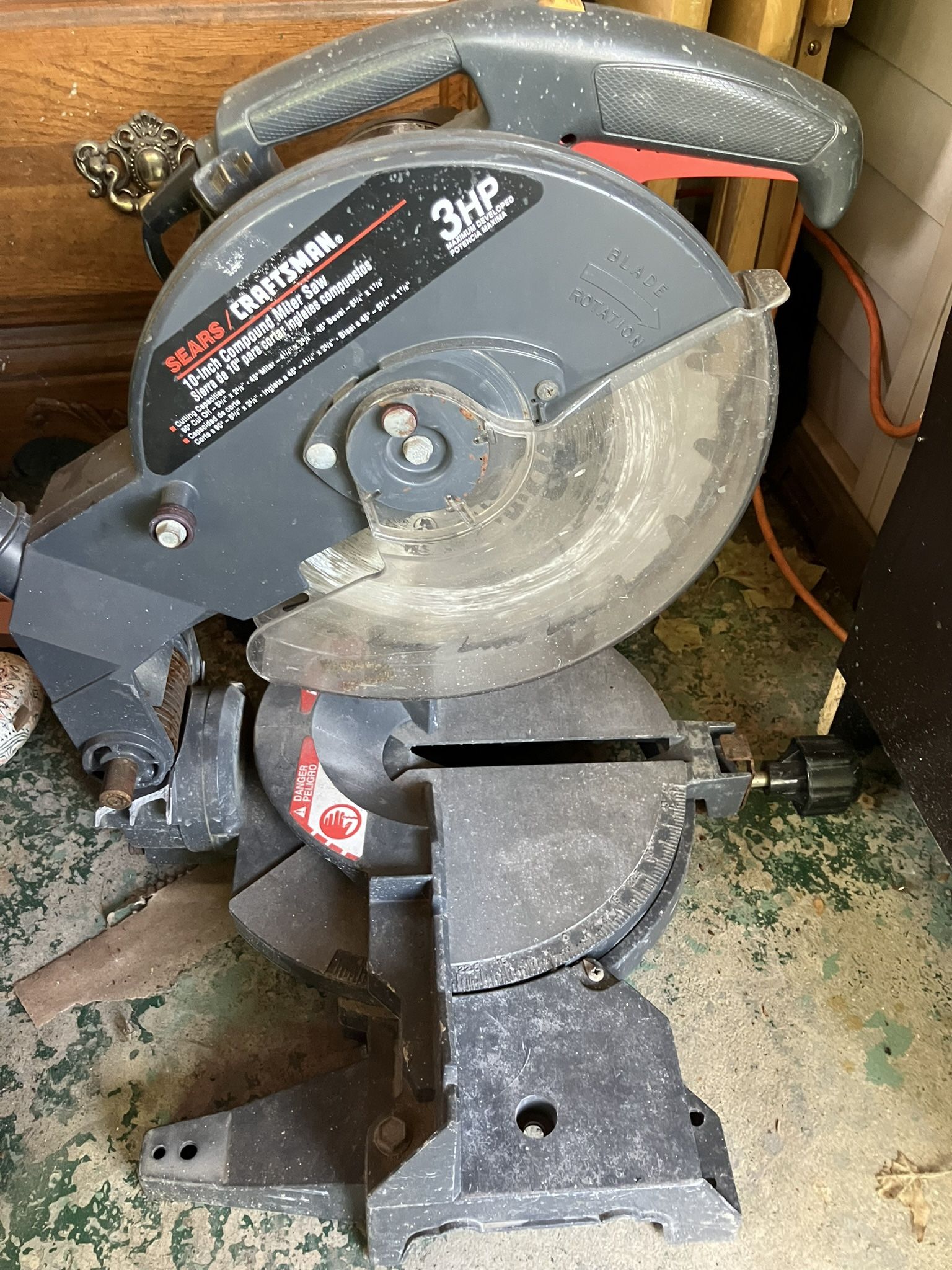 SEARS CRAFTSMAN COMPOUND MITER SAW