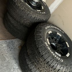 Like New Moto Metals 