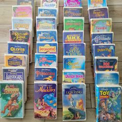 Disney VHS Lot 30+ Movies – Lion King, Aladdin, Toy Story + More