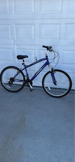 Schwinn Clear Creek Comfort Bike