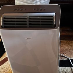 Midea Air Conditioner 14000 btu 12000sacc