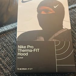 Nike Pro Thermal mask