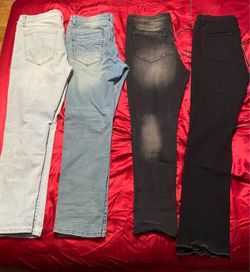 4 Pairs of Jeans Size 32