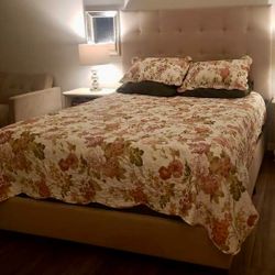 Upholstered Headrest with Queen SizeBed Frame