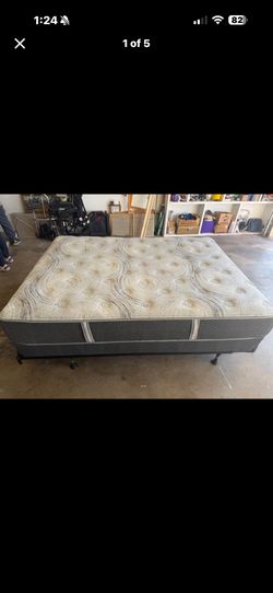 Comfort Pedic Model 600 Queen Mattress Set With Base And Box Spring
