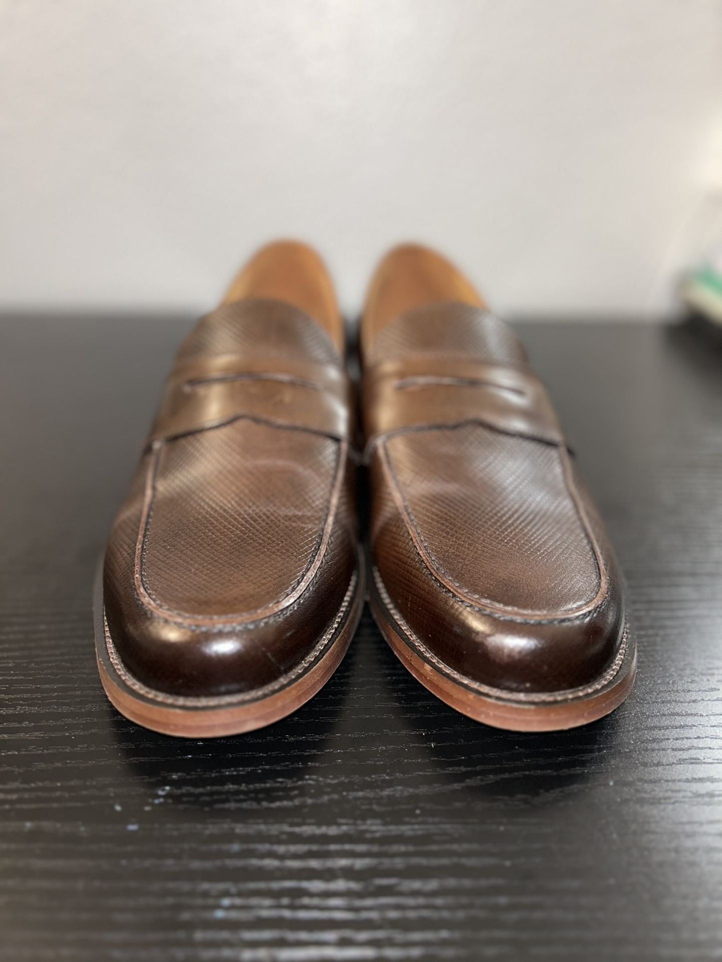 VINTAGE FOUNDRY CO. Albio Embossed Leather Penny Loafers  display picture 1