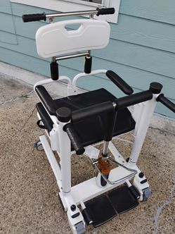 Wheelchair transfer
