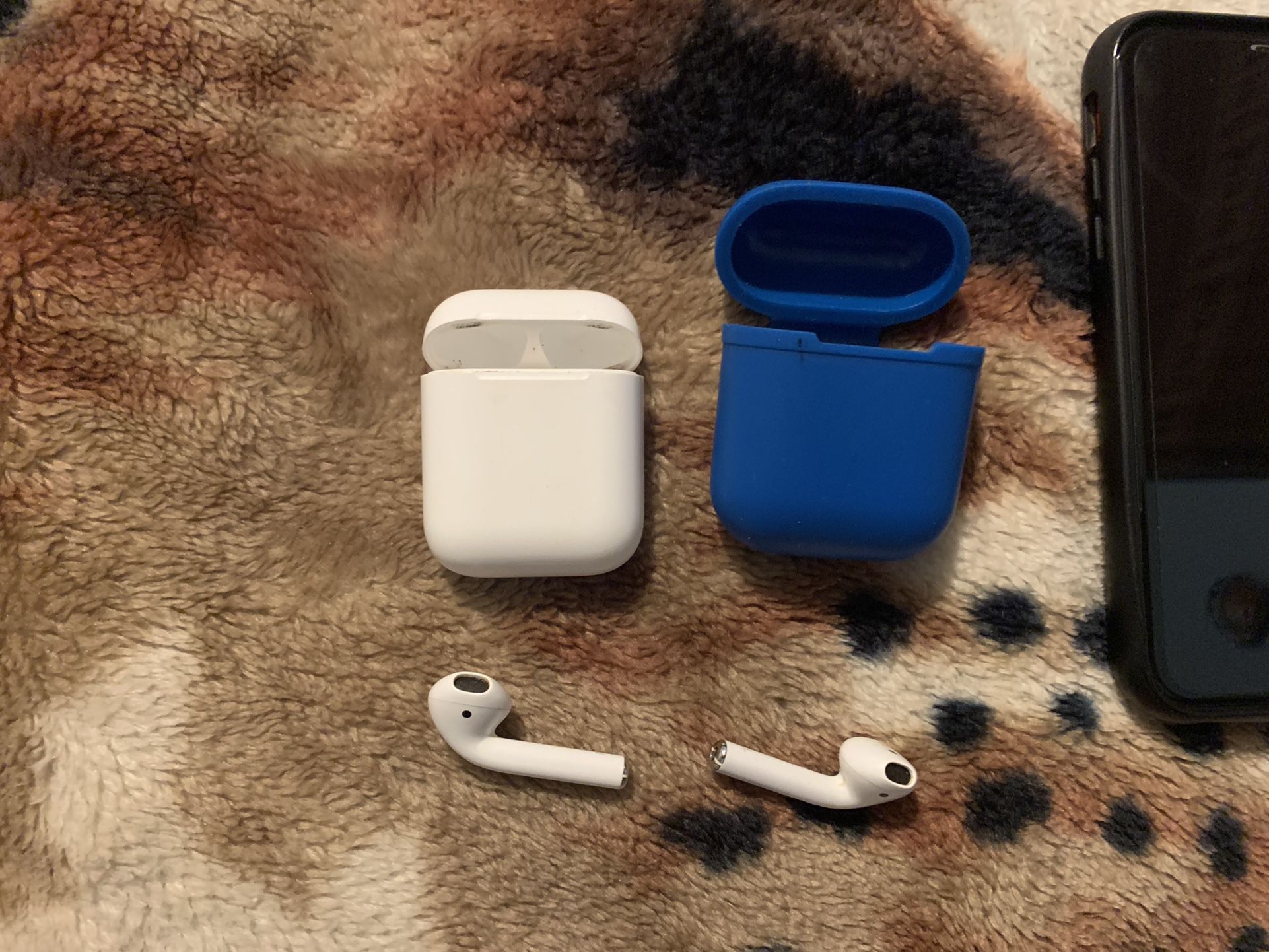 Apple Watch, AirPods, Iphone XR,