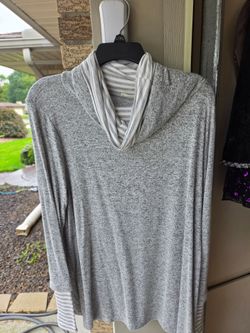 Ladies sz lg. Each tops