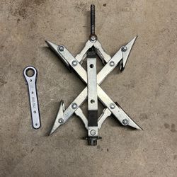 One Used X-Chock Model 28012 With Ratchet