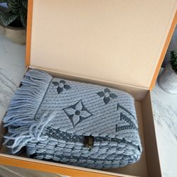 Louis Vuitton Scarf