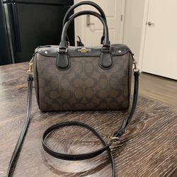Authentic coach purse