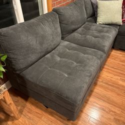 SECTIONAL COUCH