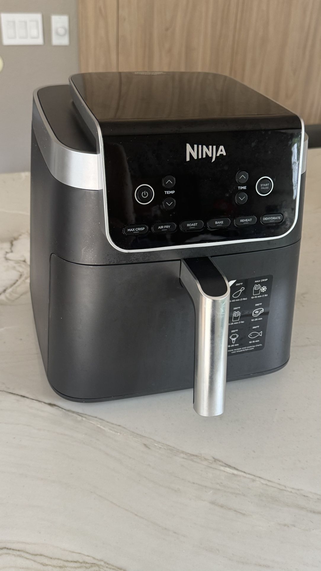 Ninja Air Fryer Pro XL 6 in 1 AF181: 6.5 Qt Capacity 1750W Dishwasher Safe Parts Metal & Plastic Gray