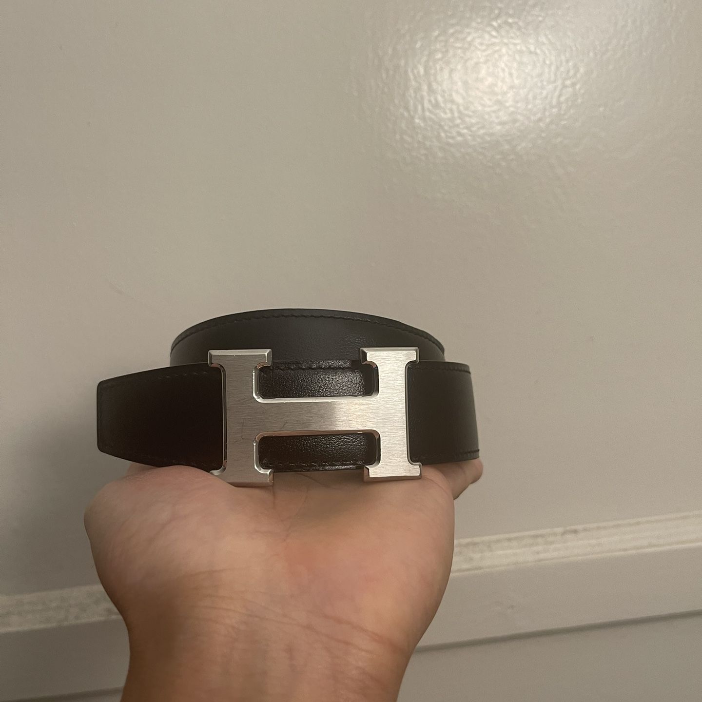 Hermes belt red inside outside black reversible for Sale in South Gate, CA  - OfferUp