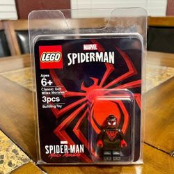 LEGO MARVEL SPIDERMAN MILES MORALES MINI FIGURE 2020 SDCC VERY RARE!
