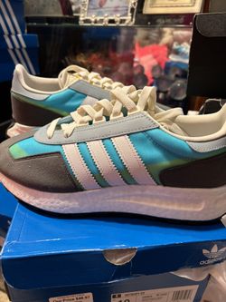 Men’s Adidas Shoes Size 10 Brand New! 