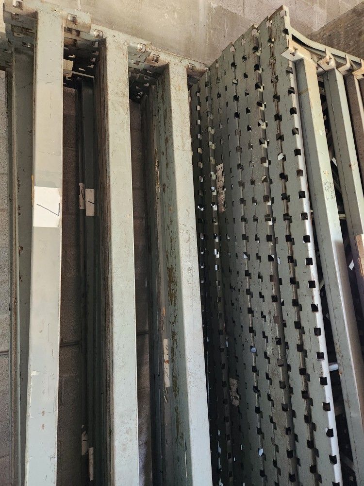 WAREHOUSE PALLET RACKS for Sale in Miami Gardens, FL OfferUp