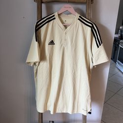 New Adidas Men beige Top size XL New without tags  V neck