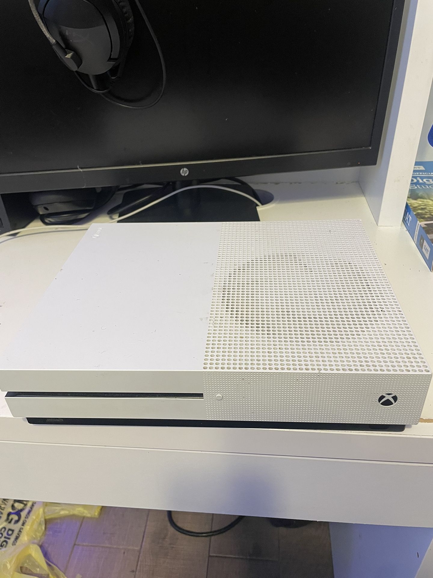 Xbox One S