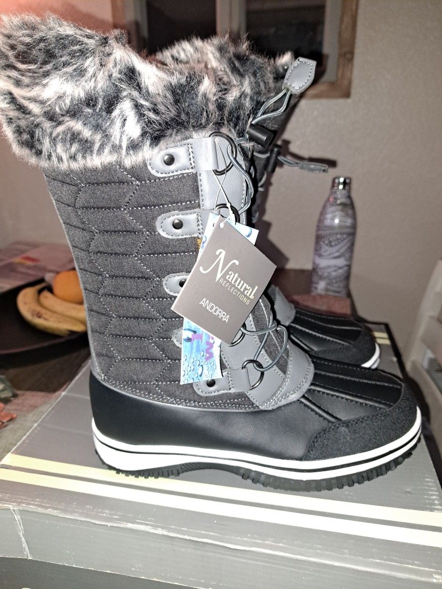 Size 8 Brand New Snow Boots