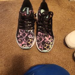 Womens Puma Shoes