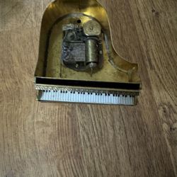 Vintage piano music box