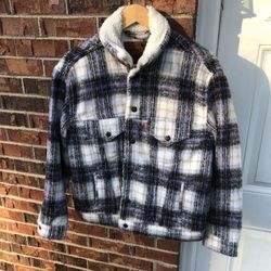 Vintage Fit Sherpa Lined Levi's Trucker Jacket 