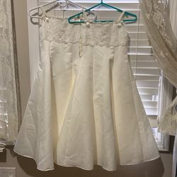 David ‘s Bridal Dresses Size 6