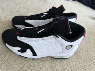 Jordan 14 (black toe) size 10.5
