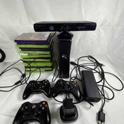 Xbox 360 S Power Pack (Console, Kinect, 3 Controllers, 4 batteries / 17 Games