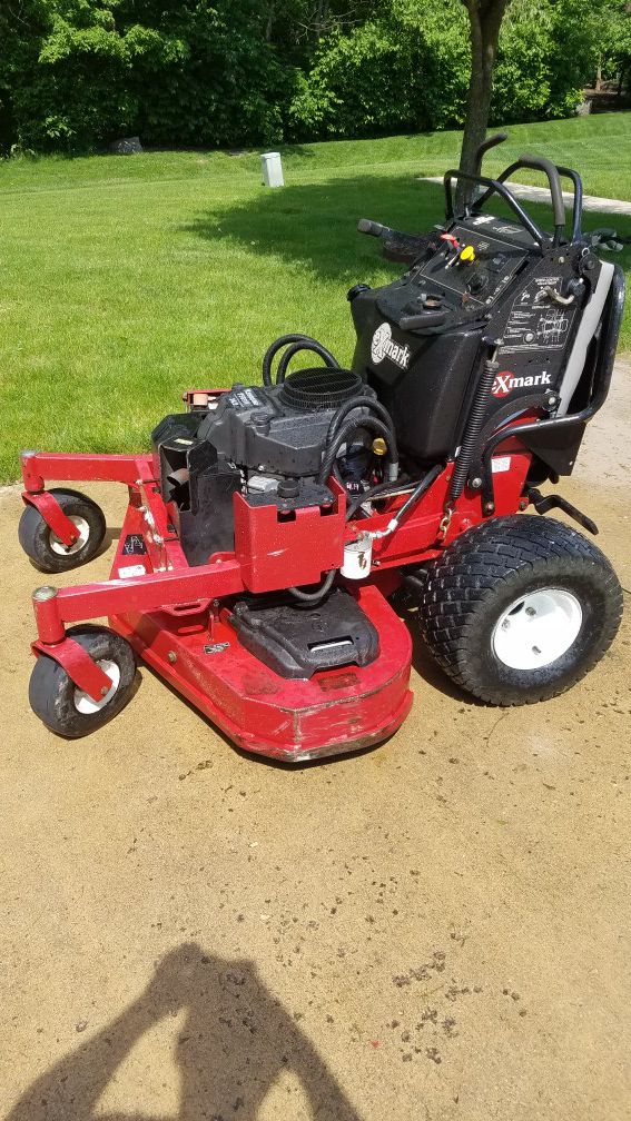 eXmark Vantage 52 inch commercial stand-on mower