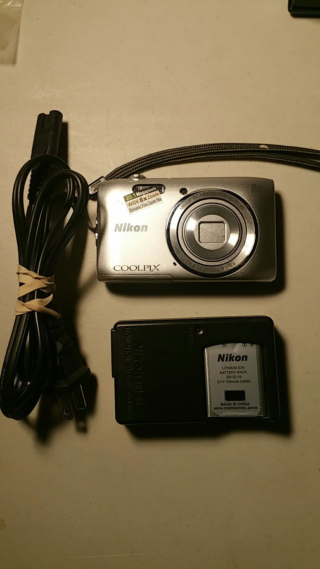 Nikon Coolpix S3600 20.1 megapixel digital camera silver