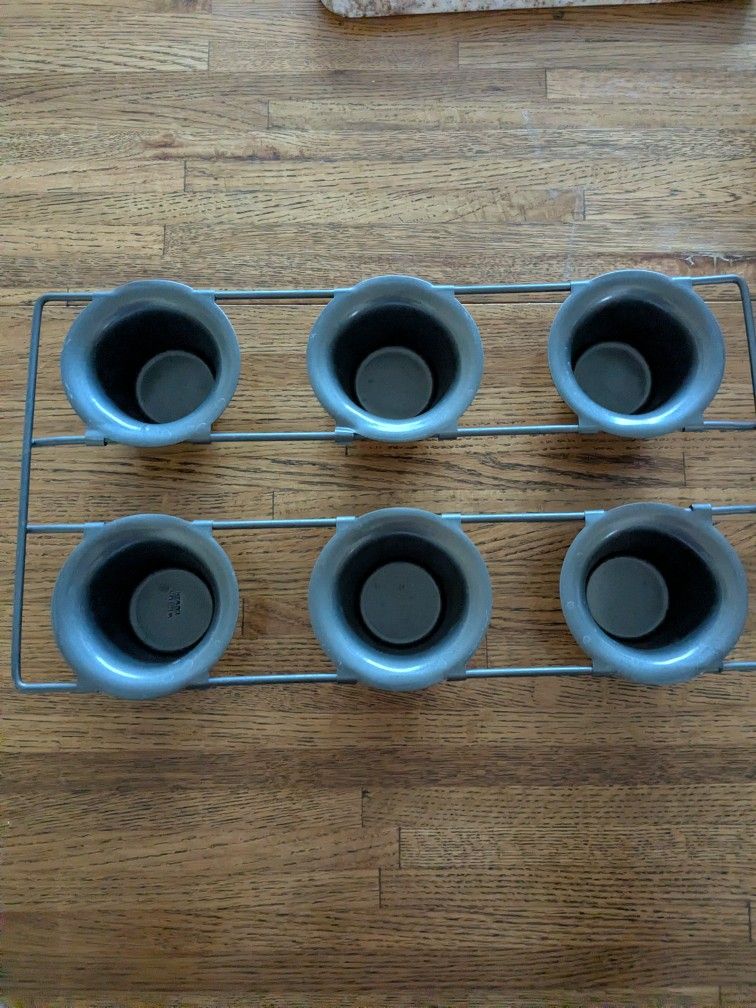 Wilton Popover Pan