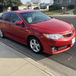 2014 Toyota Camry Hybrid