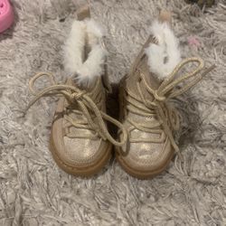 Gymboree Baby Girl Snow Boots 