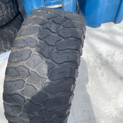 4 tires in excellent condition, rim size 18
