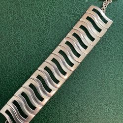 925 Silver Unique Style Ladies Bracelet 7 Inch Beautiful!!