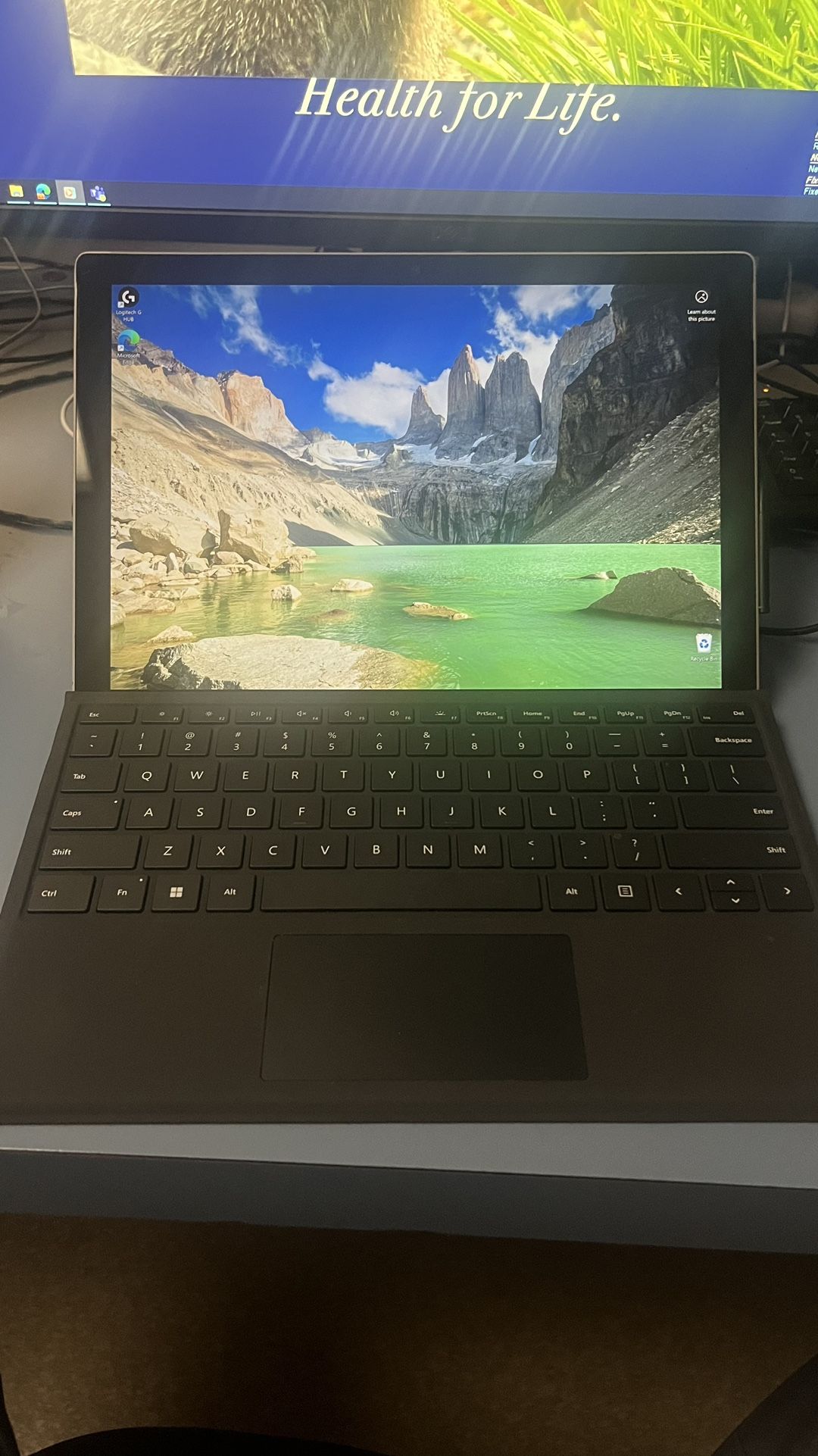 Microsoft Surface Pro7+w/ Microsoft Surface Pro Pen 