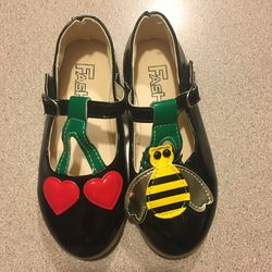 New Girls Dress Shoes “ CLEARANCE” Size 9