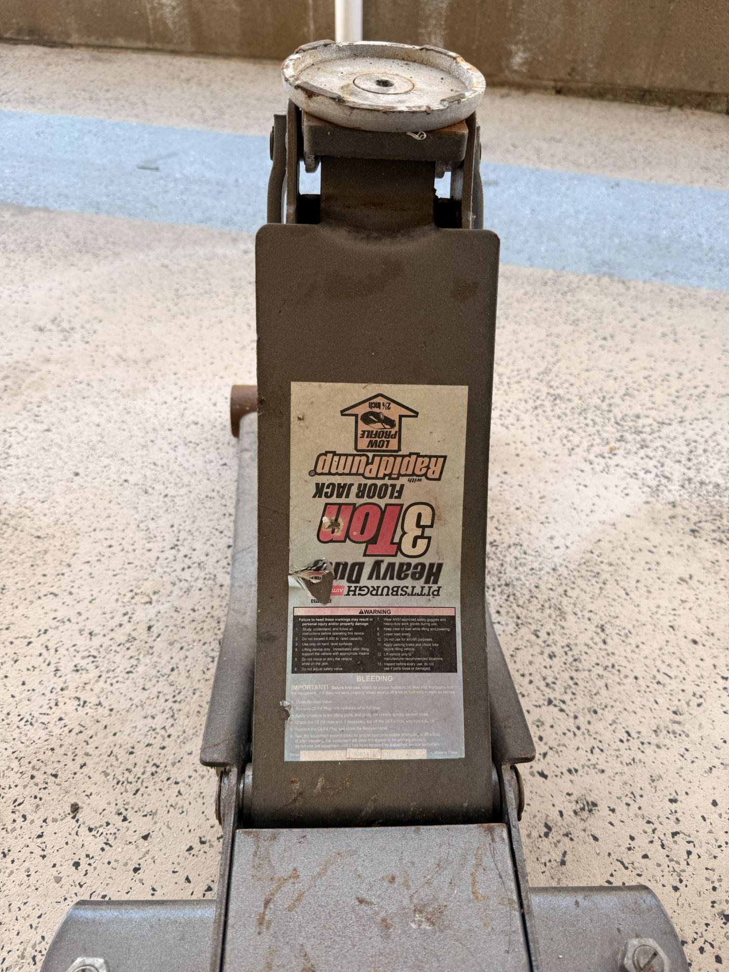 Low Profile Floor Jack