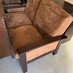 SOFÁ- SOLID WOOD-58”long, 29”D, 31” Tall