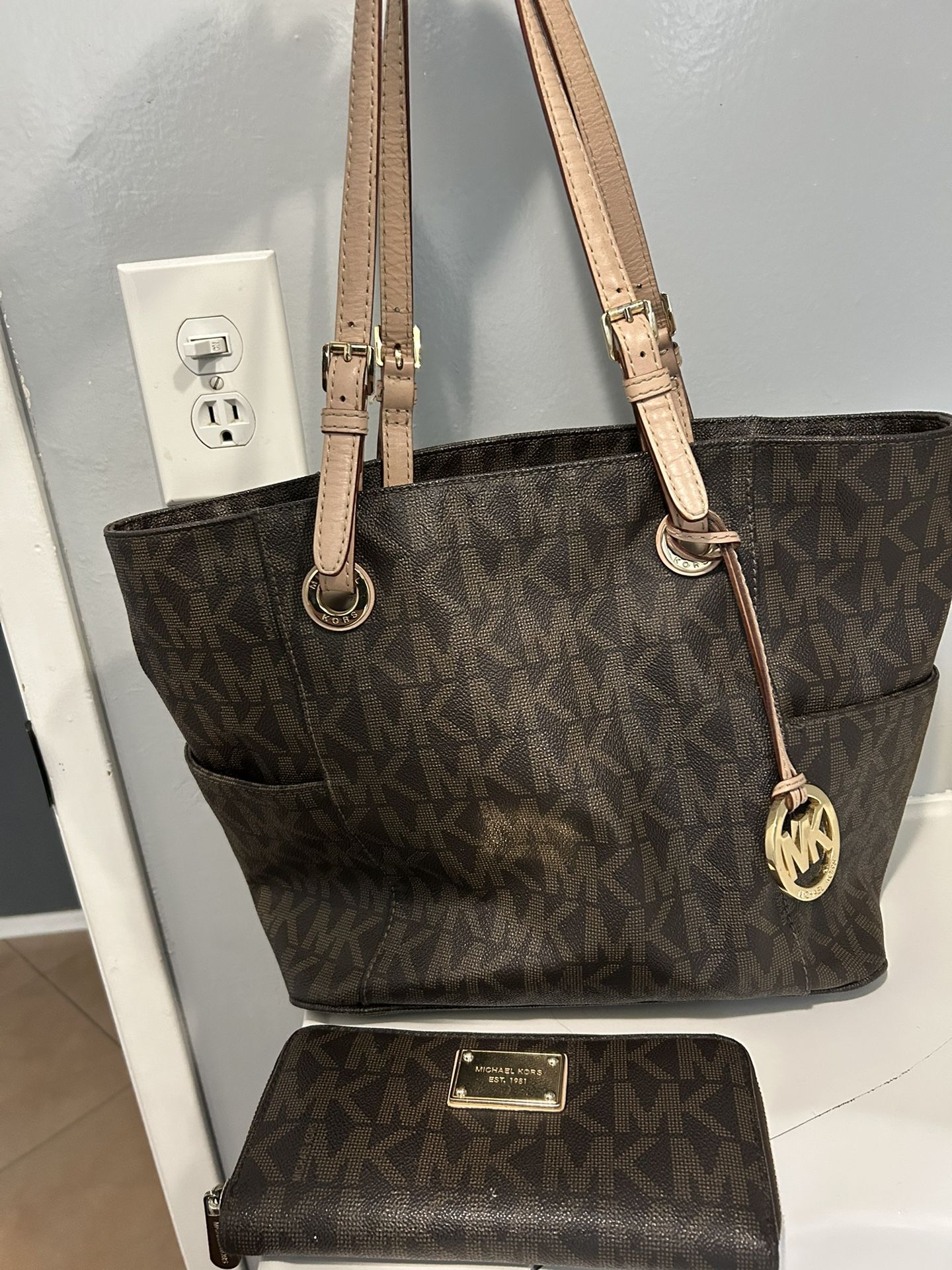 Michael kors Purse And Wallet