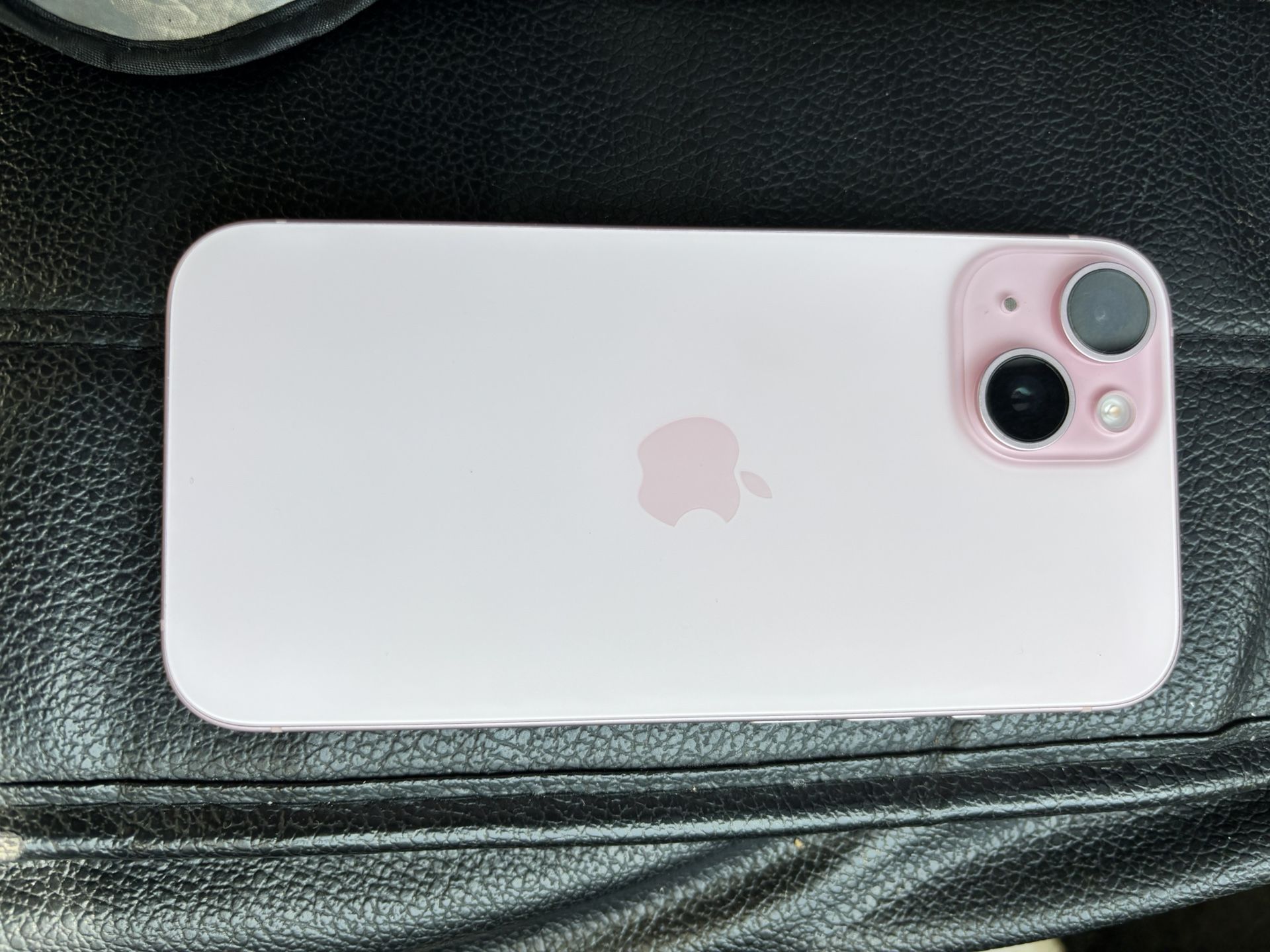 iPhone 15 New!! Pink!! 128GB! No Sim Restrictions!! Completely Unlocked!