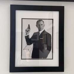 James Bond / Daniel Craig Autographed & Framed Photo