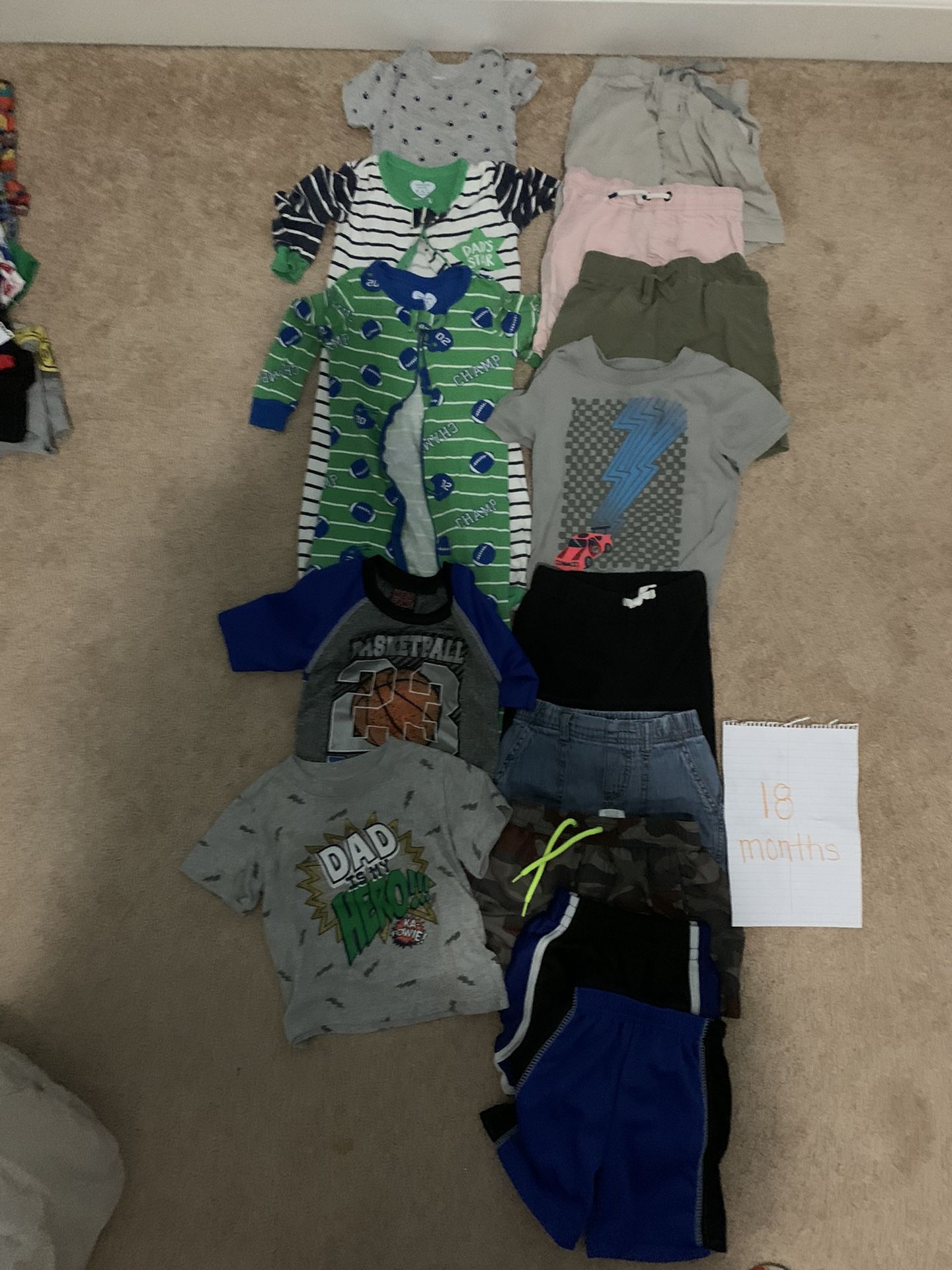 Boys clothes (18 months)