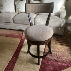 Counter Height Swivel Bar Stool
