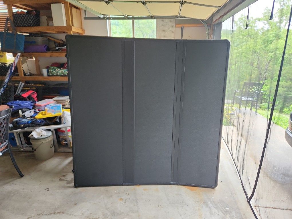 Selling brand new bedcover