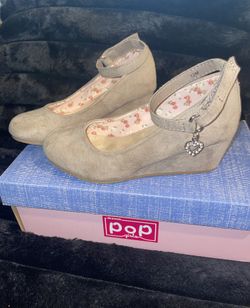 Girls Dress Shoes